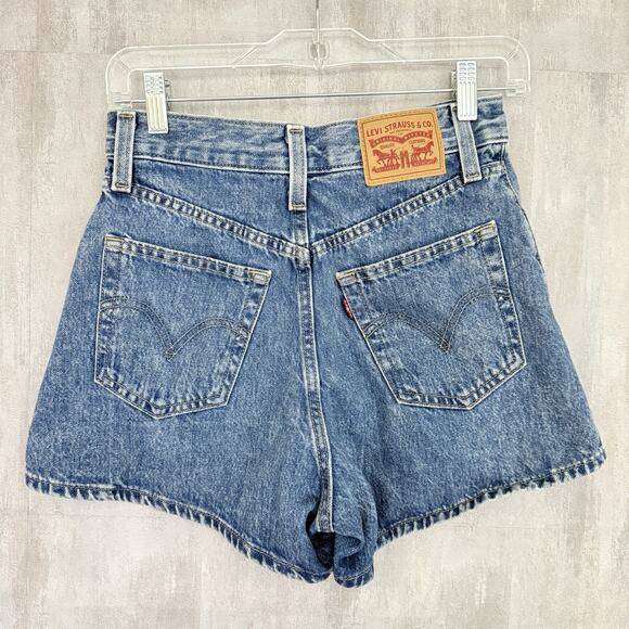 Levis Shorts Womens 25 Blue High Waisted Mom Relaxed Medium Wash 3" Inseam Denim - Picture 2 of 14